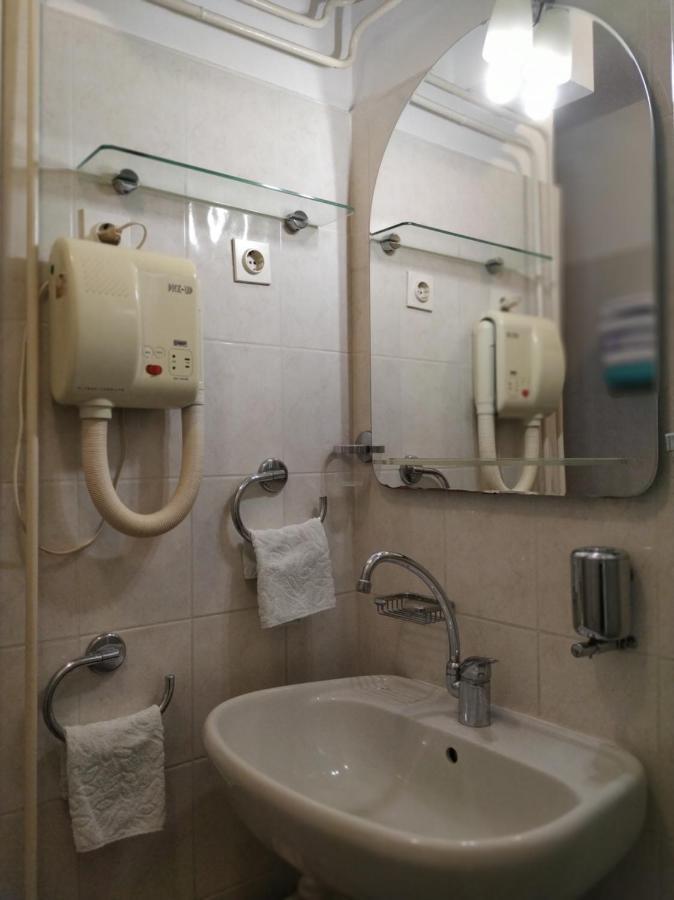 Accomodation Pertout Nova Gorica Bagian luar foto
